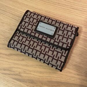 Tommy Hilfiger Brown Wallet